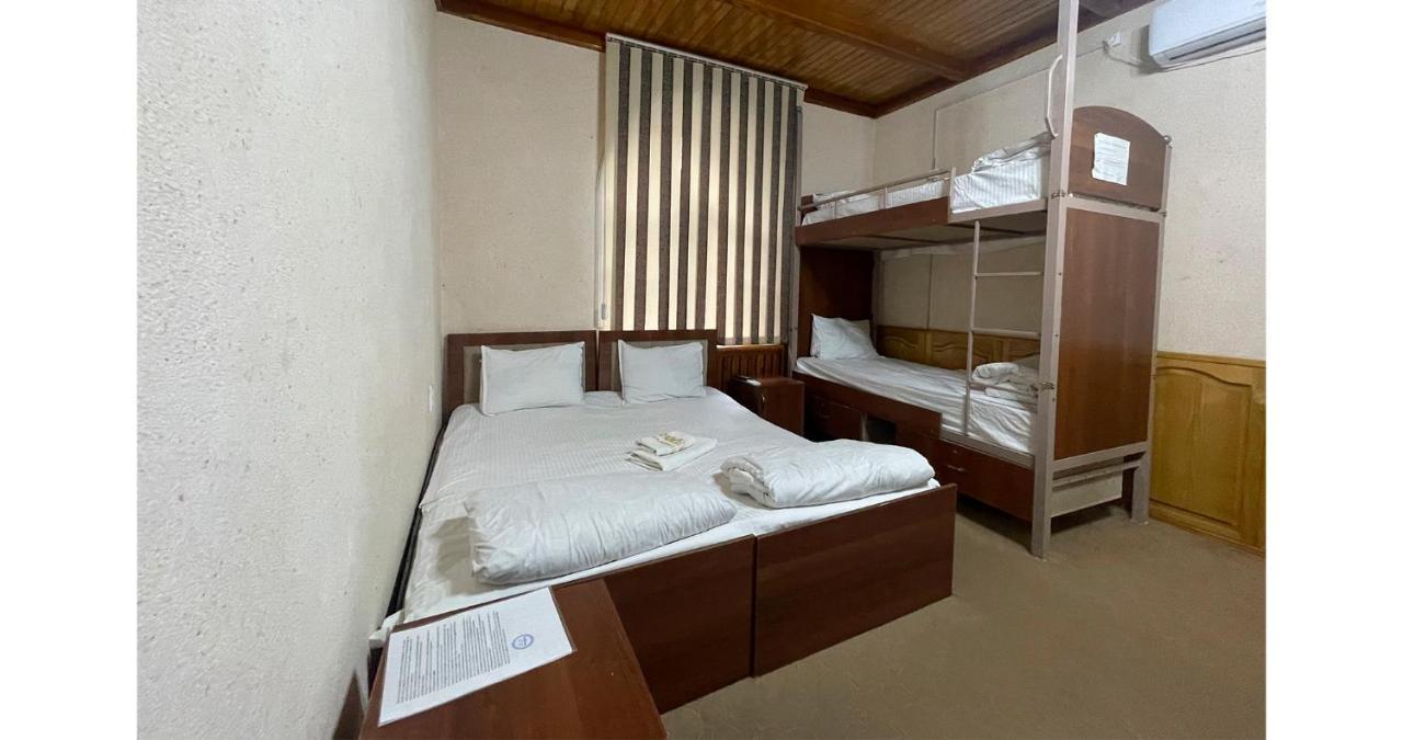 Old Inn Hostel Tasken Kültér fotó